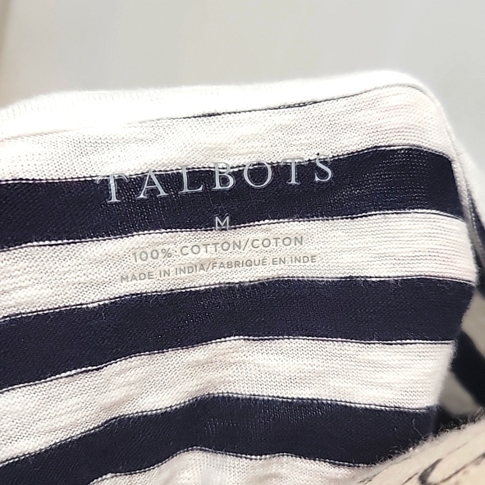 ✨️ Talbots Medium Shirt with Flare Sleeves. B123 - Picture 4 of 4